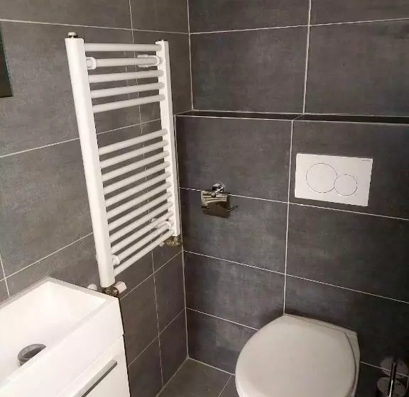 ペンション Penzion Strachotín