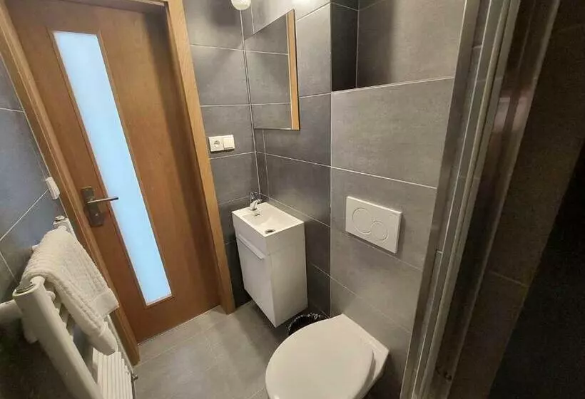 ペンション Penzion Strachotín