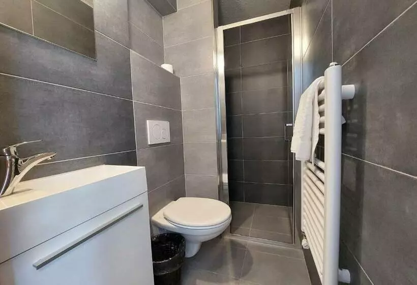 ペンション Penzion Strachotín