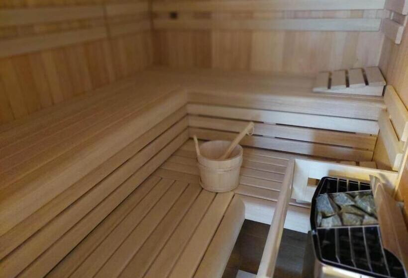 ペンション Penzion Strachotín