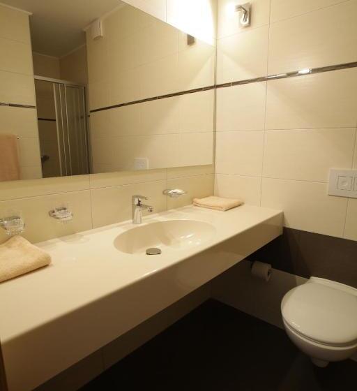 Eiscafe Pizzeria Hotel Rialto