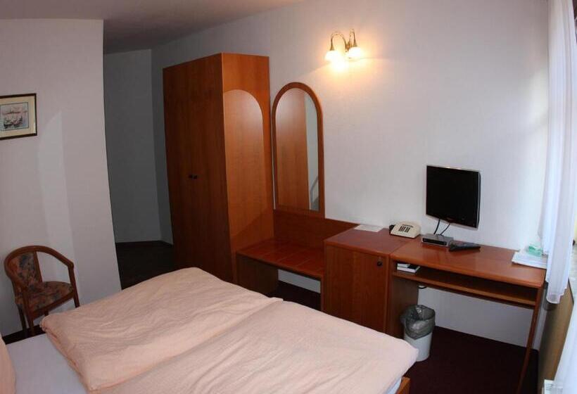 Eiscafe Pizzeria Hotel Rialto