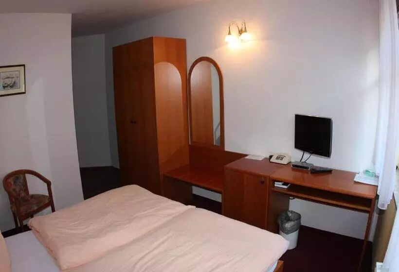 Eiscafe Pizzeria Hotel Rialto