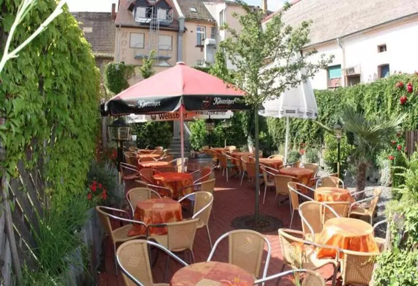 Eiscafe Pizzeria Hotel Rialto