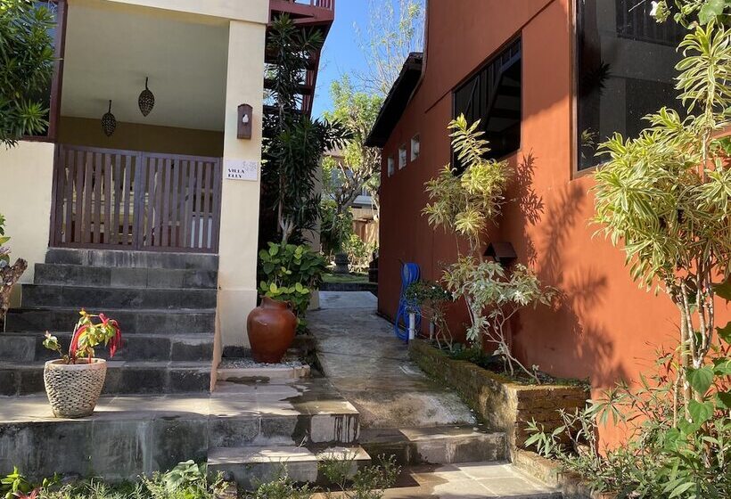 فندق فئة نجمة واحدة Villa Anjing 2