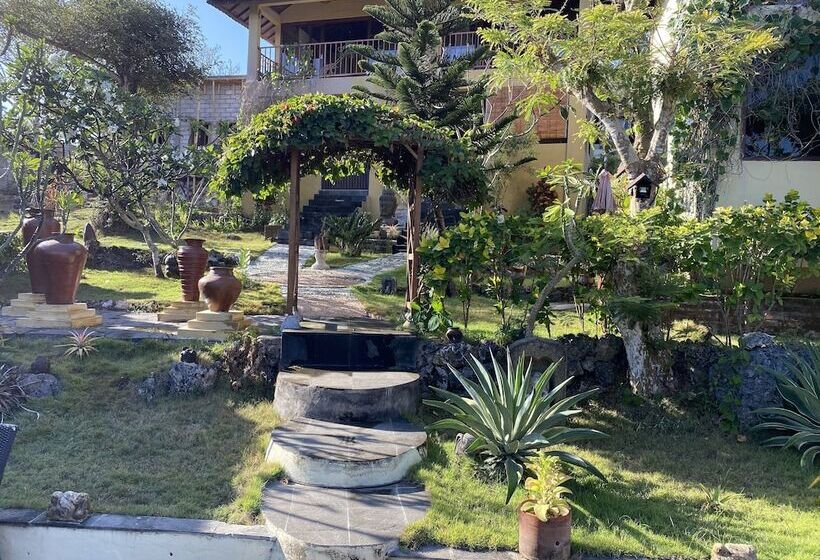 فندق فئة نجمة واحدة Villa Anjing 2