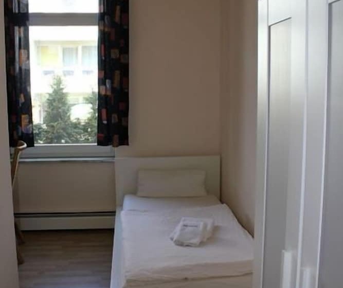 בית מלון כפרי Am Lindenhof