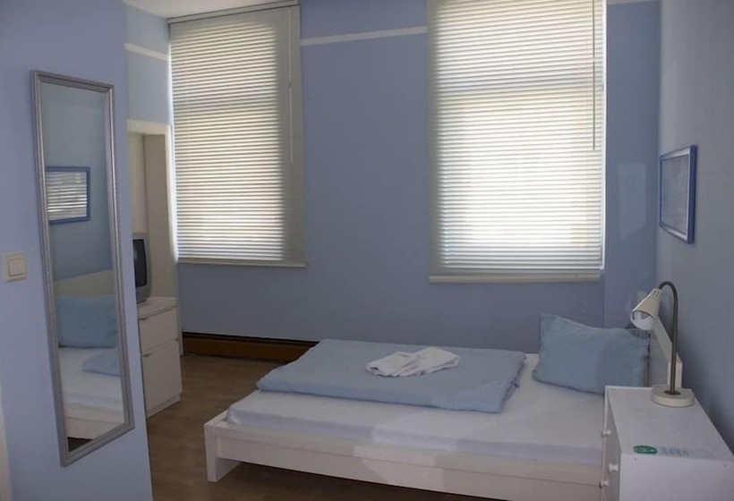 בית מלון כפרי Am Lindenhof