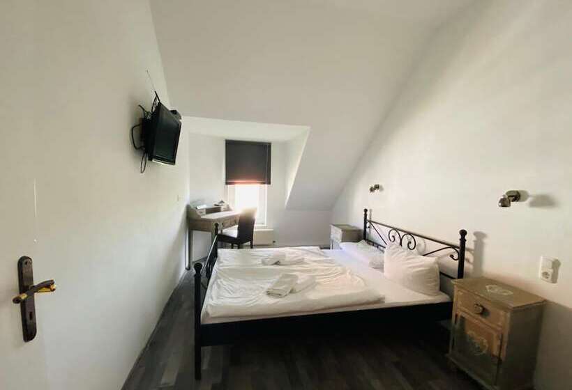 בית מלון כפרי Am Lindenhof