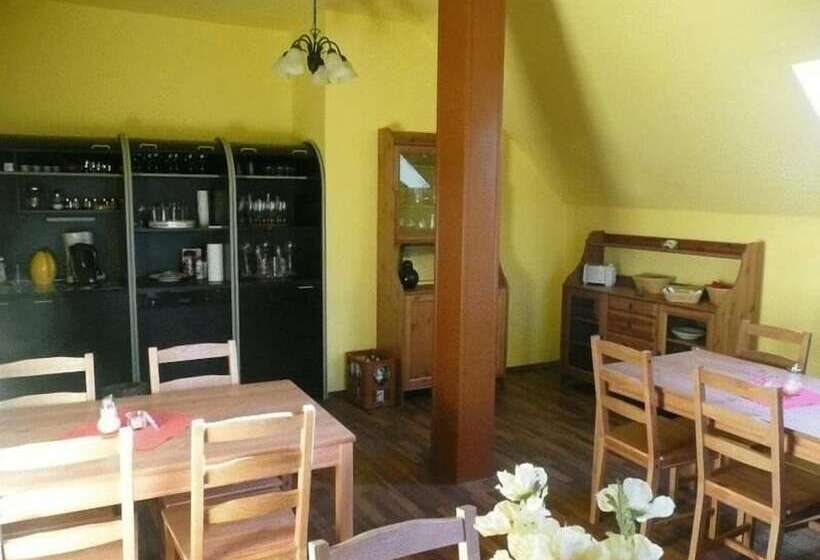 בית מלון כפרי Am Lindenhof