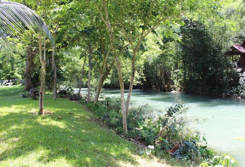 Отель Baan Khao Sok Resort