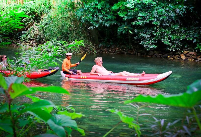 Отель Baan Khao Sok Resort