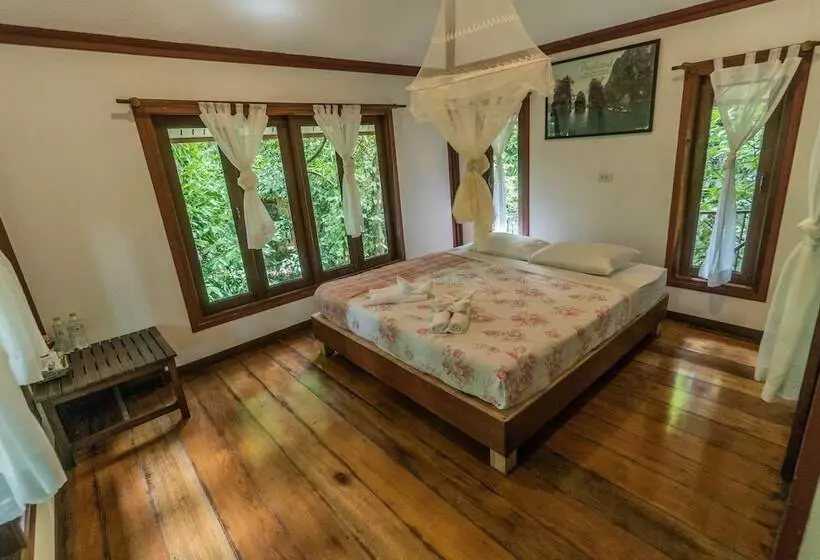 Hotelli Baan Khao Sok Resort