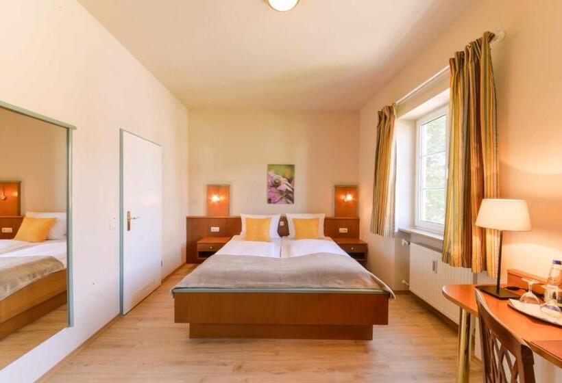 Hotel Boardinghouse Pfarrkirchen