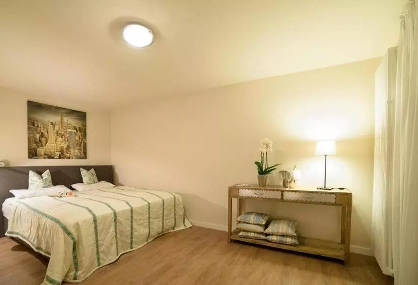 Hotelli Boardinghouse Pfarrkirchen