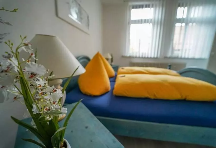 ホテル Celler Auszeit