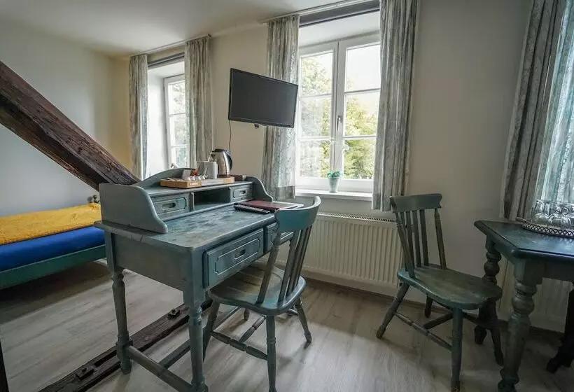 ホテル Celler Auszeit