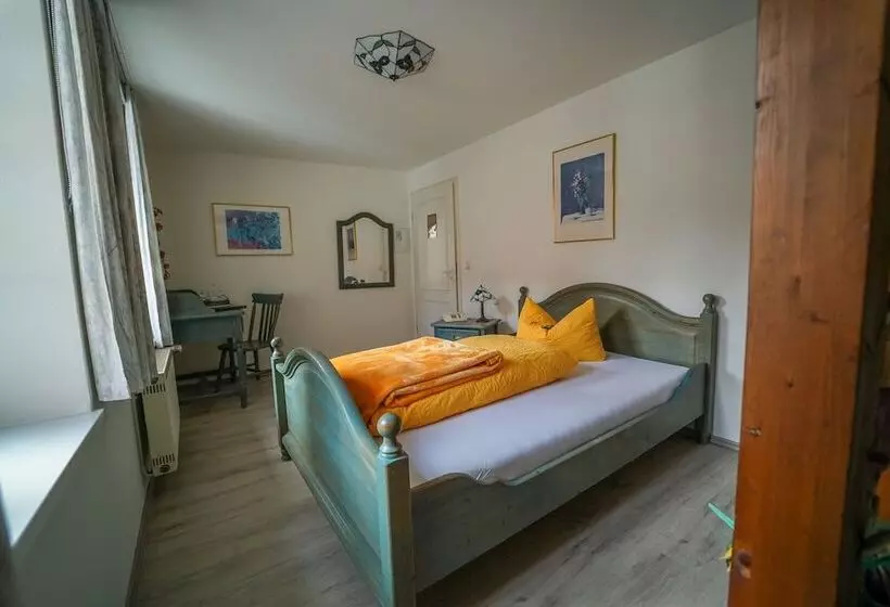 ホテル Celler Auszeit