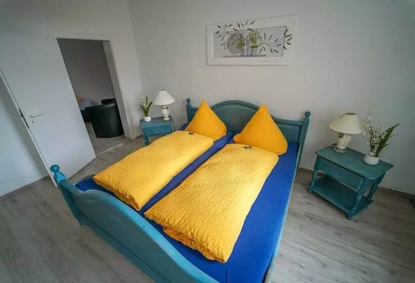 ホテル Celler Auszeit