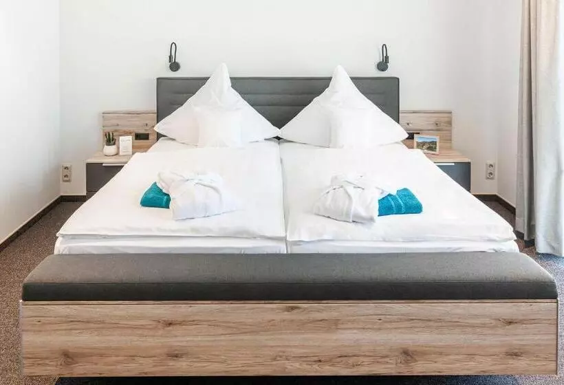 Hotelli Die Post Meerfeld