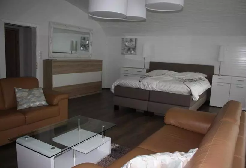 Hotelli Gasthaus Bunnen ,bed & Breakfast