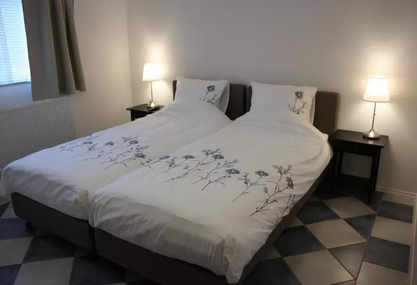 Hotelli Gasthaus Bunnen ,bed & Breakfast