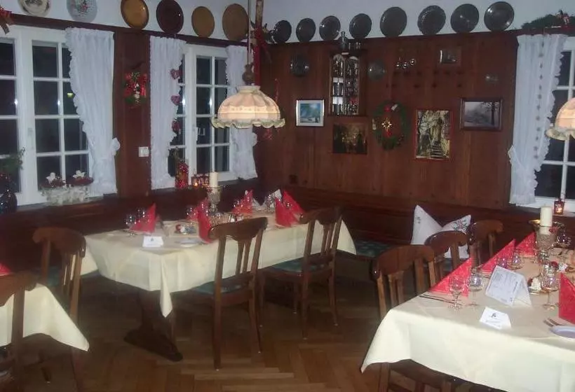 ホテル Gasthaus Linde