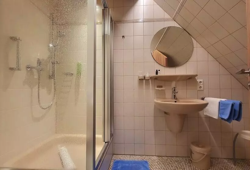 Hotelli Gasthaus Staude