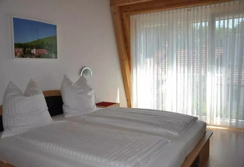 Hotelli Gasthaus Warteck