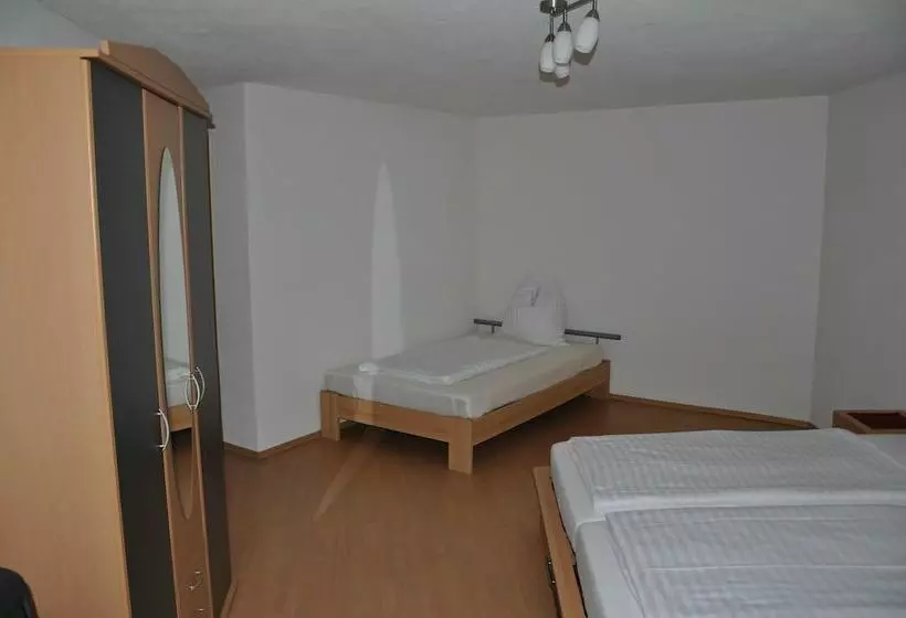 Hotelli Gasthaus Warteck