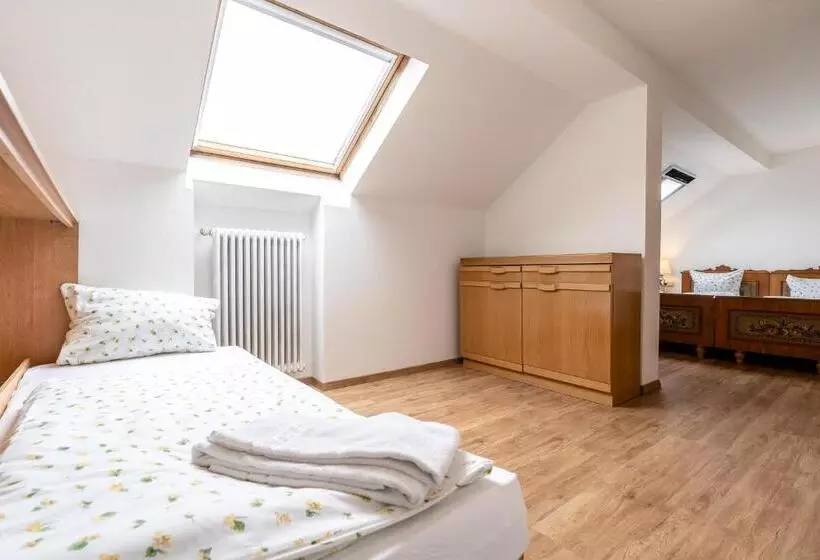 Hotelli Gasthof Jägerwirt