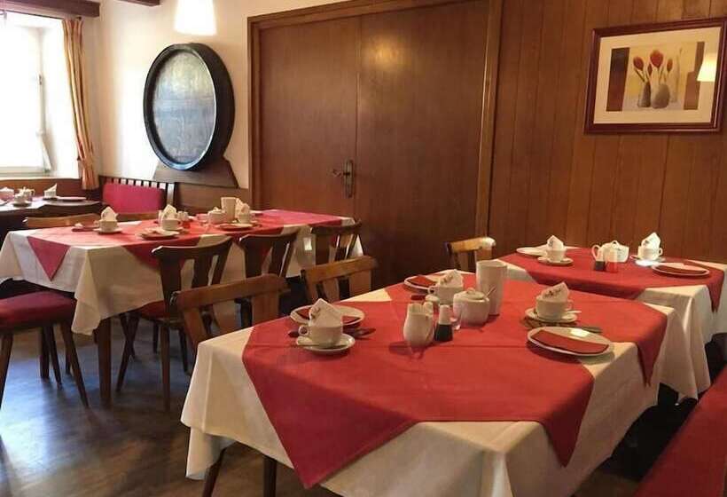 Hotel Gasthof Zur Post   Inning