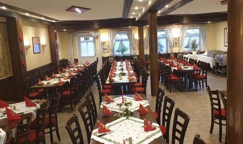 Hotel Gasthof Zur Post   Inning