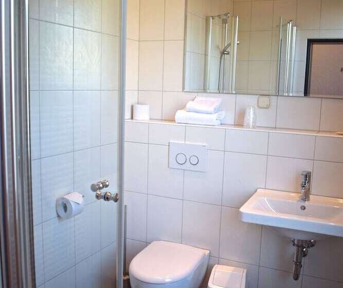 בית מלון כפרי Landgasthof Buch