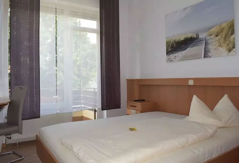 Hotelli Landgasthof Buch