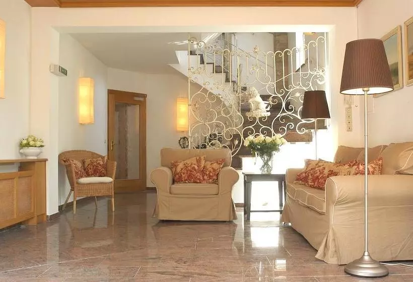 Landgasthof Und Hotel Weisser Löwe