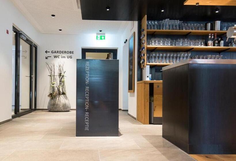 ホテル Landgasthof Zahn