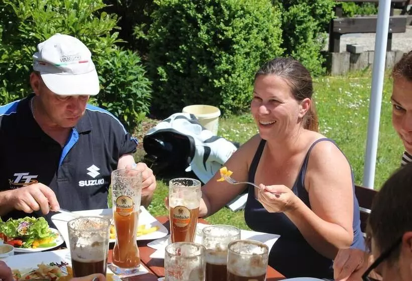 Landgasthof Bikerhotel Arnold