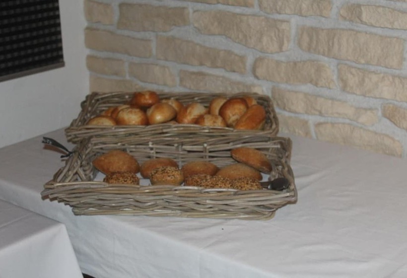 Landgasthof Bikerhotel Arnold