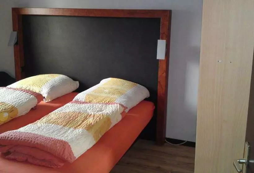 Hotelli Pension Lume