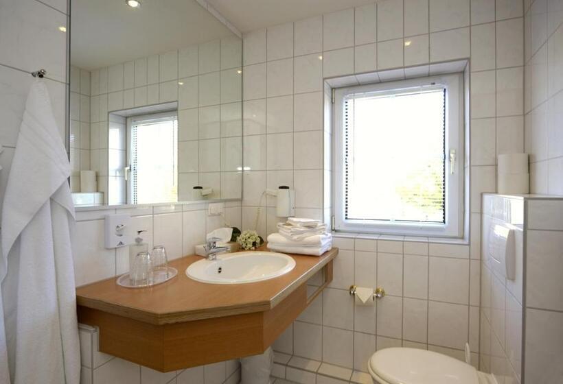 Отель & Restaurant Zur Zwiebel