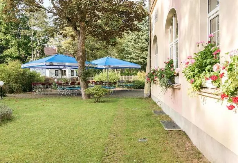 Hotelli & Restaurant Raueneck