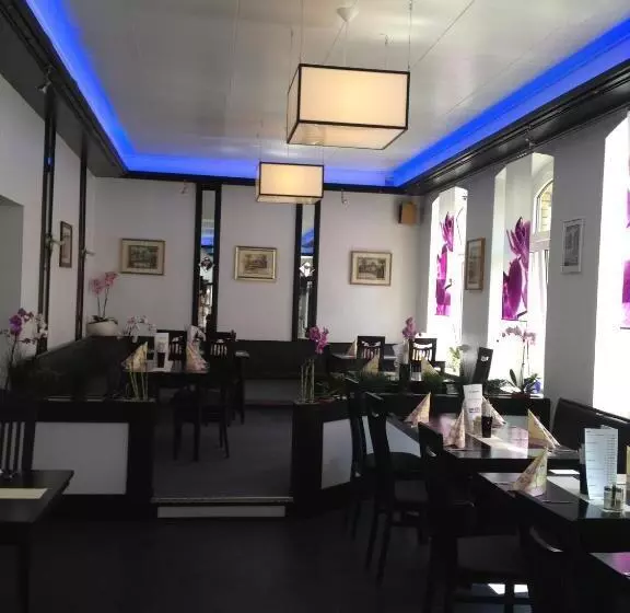 Yumi Hotel Sushi Steaks & Friends