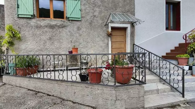 ベッドアンドブレックファースト Au 339