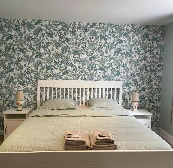 Aamiaismajoitus (B&B) Chambre Indépendante