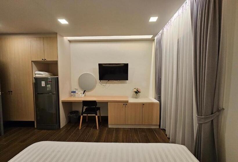 هتل บ้านสุขใจ สามใบเถา