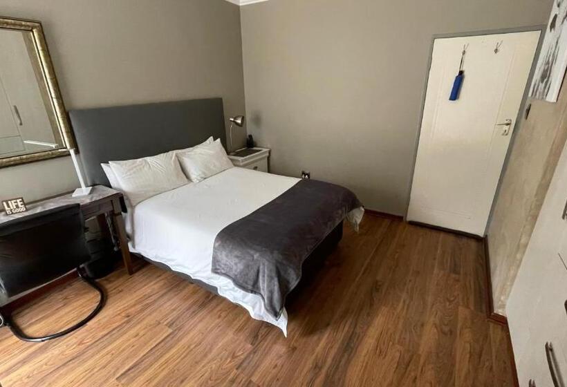 膳宿费 Siesta Guest House