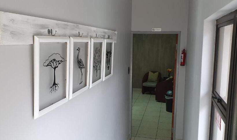 膳宿费 Siesta Guest House