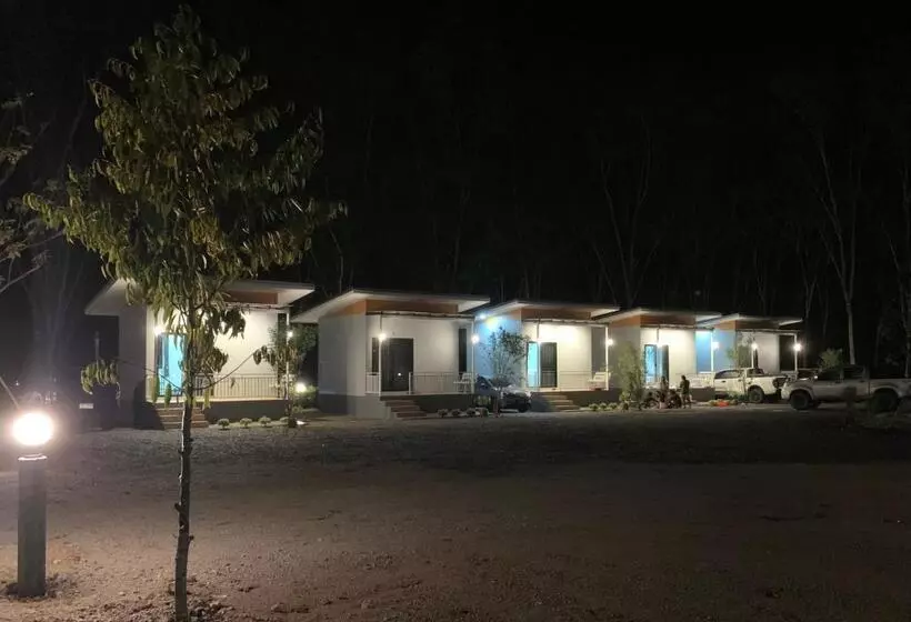 Majatalo Suanvadee Resort สวนวดี รีสอร์ท