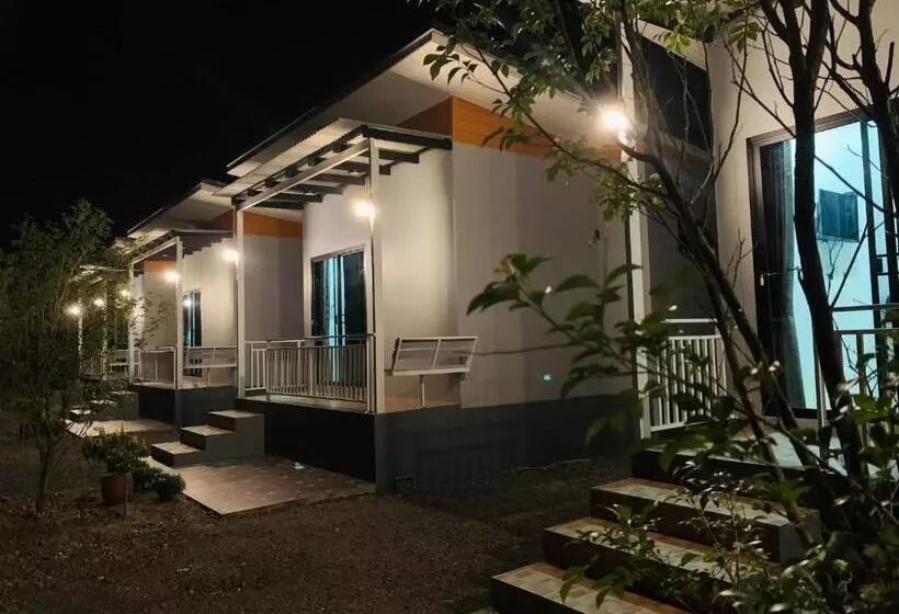 Majatalo Suanvadee Resort สวนวดี รีสอร์ท